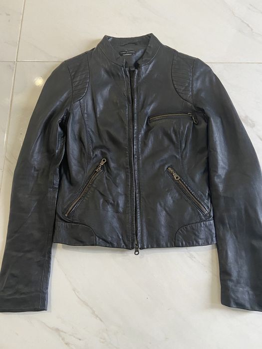 Casaco em pele ( Laura Clement)