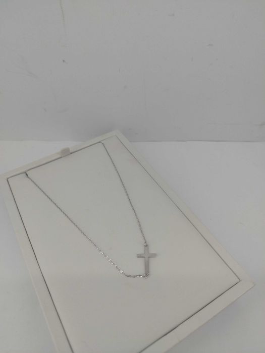 Srebrny łańcuszek z krzyżykiem 1,43G 43CM