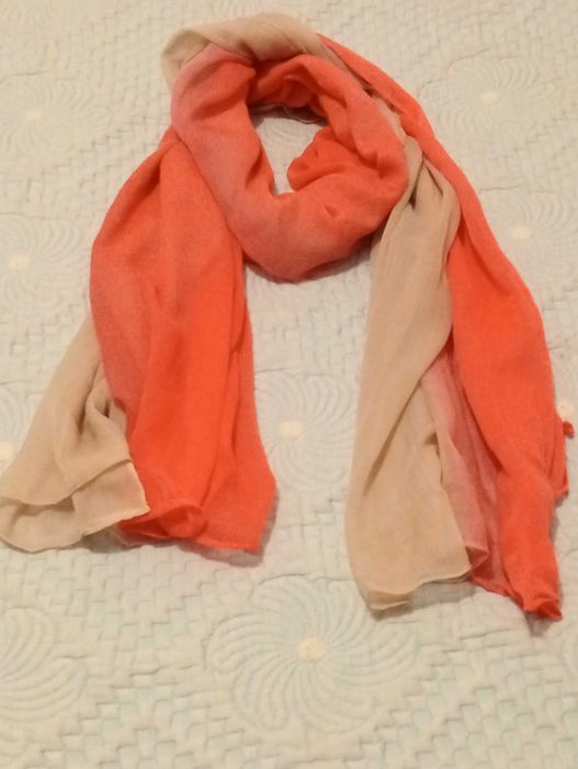 Lenços variados. Como Novos.