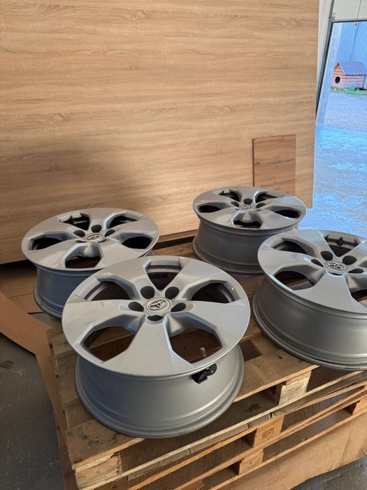 Диски титанові R17 Toyota
