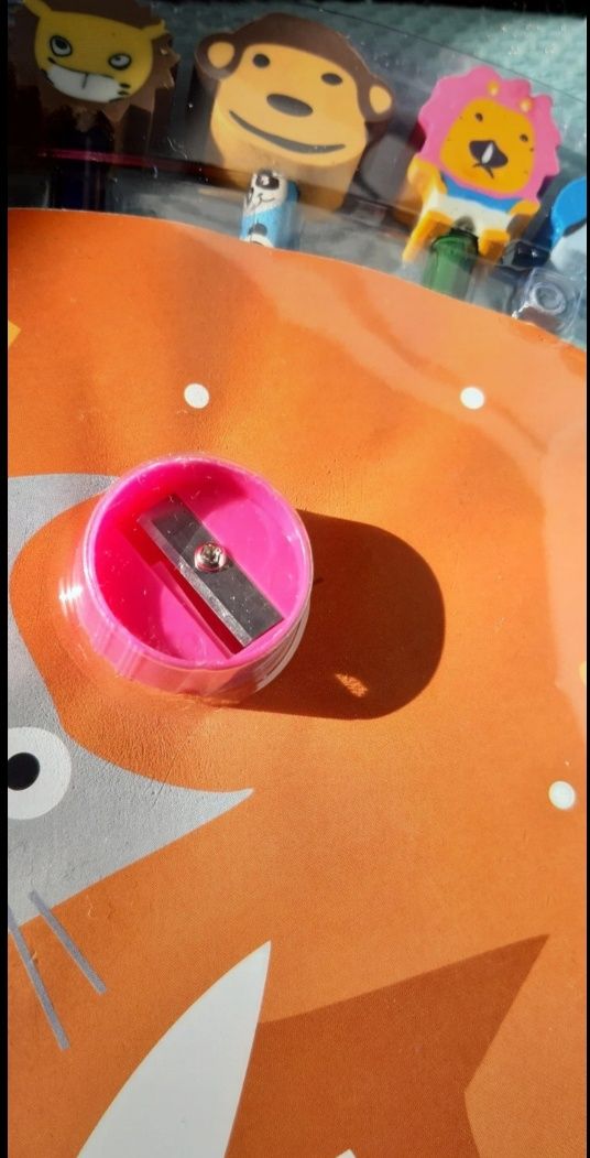 Nowe! 20 szt. ołówki z gumkami Sinsay do szkoły prezent Crayons&Rubber