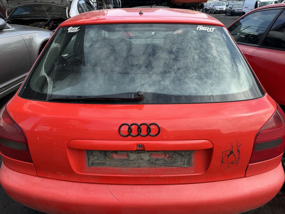 Audi A3 8L klapa tył tylna LY3F
