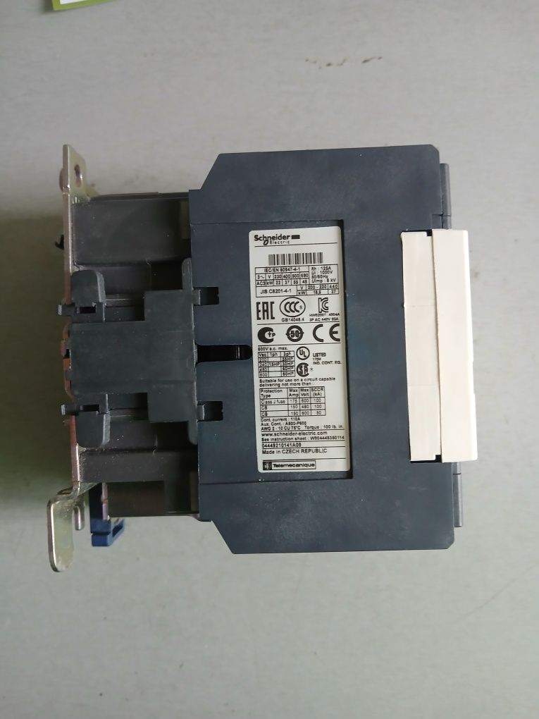 Stycznik Schneider electric LC1 D80B7