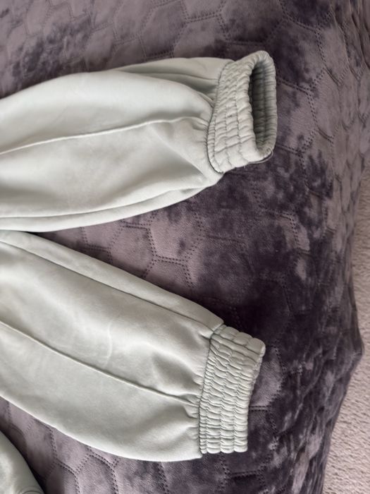 Костюм стильний спортивний