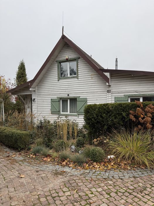 Здам будинок з власним лісом і басейном