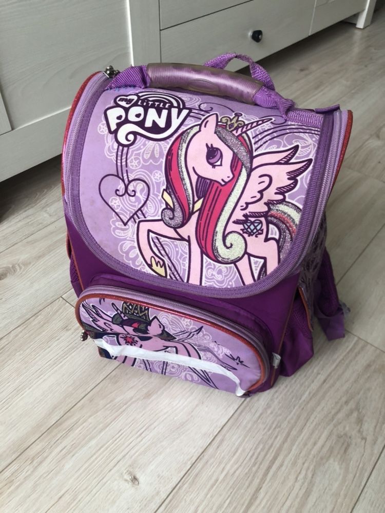 Продається шкільний рюкзак для дівчинки, торгова марка Kite