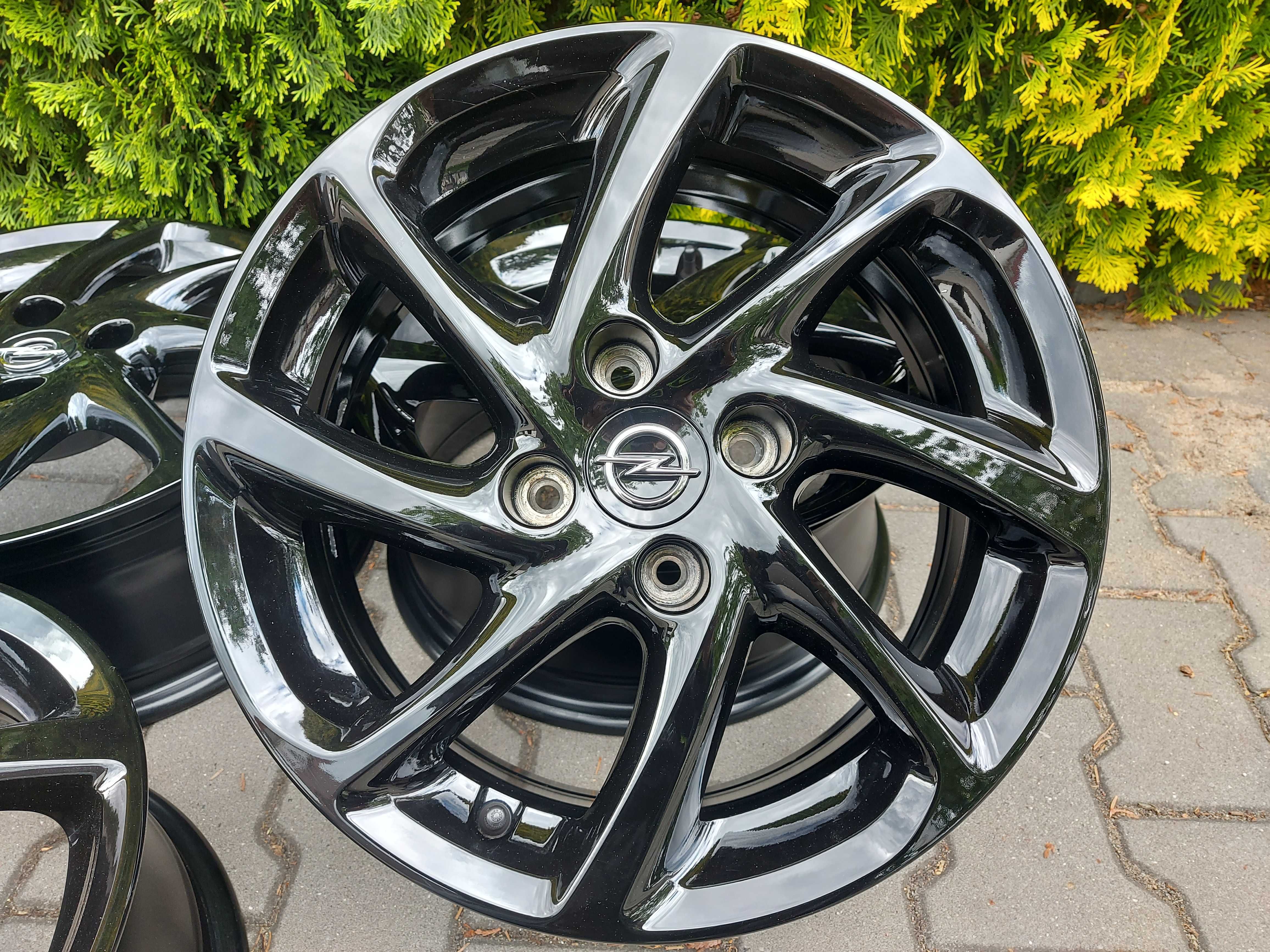Felgi 16x6.5J_ et38_ 4x108_ Opel Corsa F_ OE_ Black 2022rok