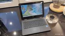 Probook HP 11 X360 ze słuchawkami JABRA