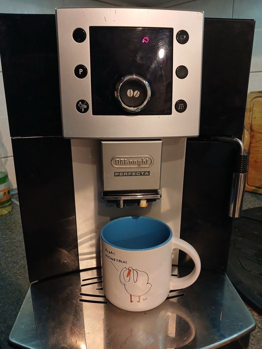 Кавомашина DELONGHI Perfecta напочинку/ запчасти
