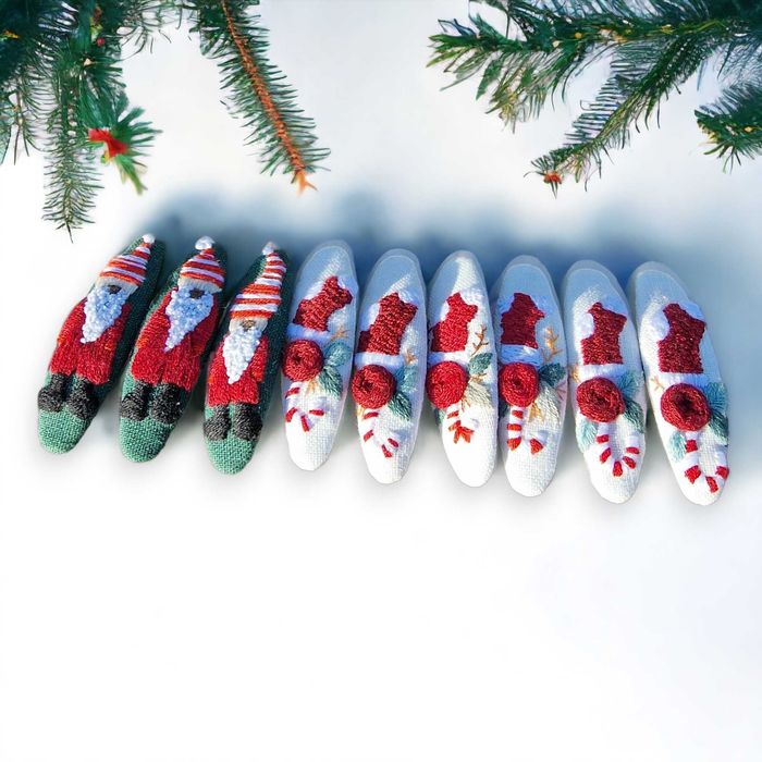 Ganchos bordados à mão- Natal