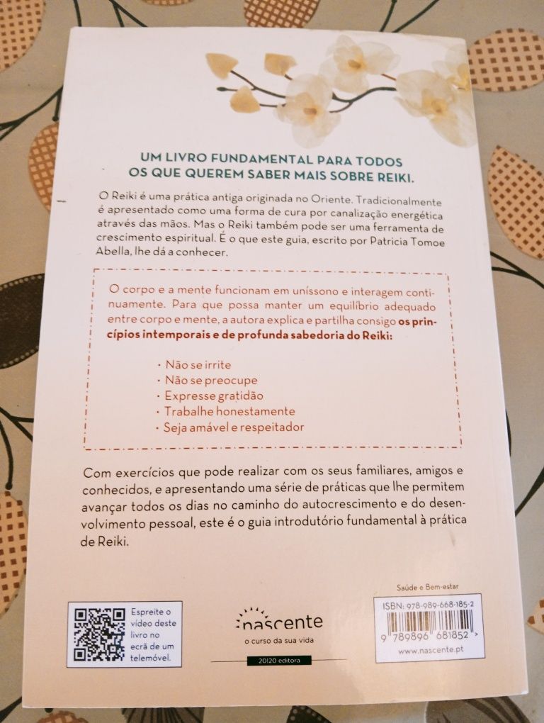 O Grande livro das grelhas de cristais