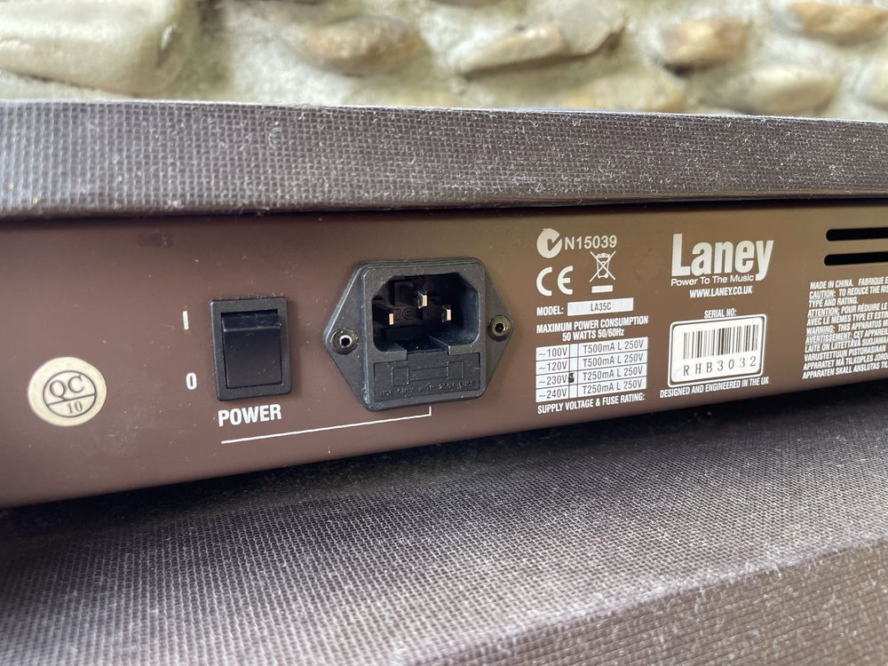 Wzmacniacz do gitary akustycznej Laney LA35C Combo LA