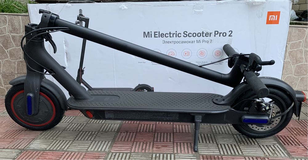 Продам електросамокат Xiaomi Scooter Pro 2 в гарному стані! Комплект!