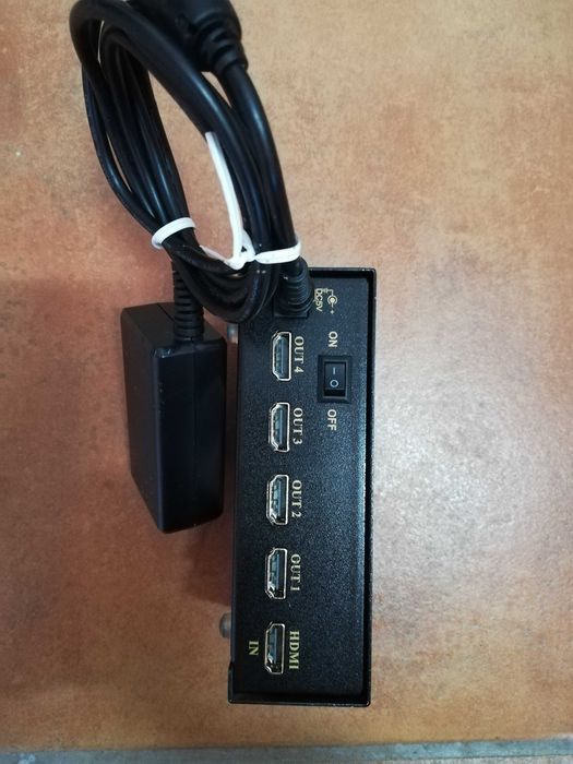 DIVISOR HDMI de 4 portas V1.4 de alta velocidade / 3D / ARC / ETHERNET