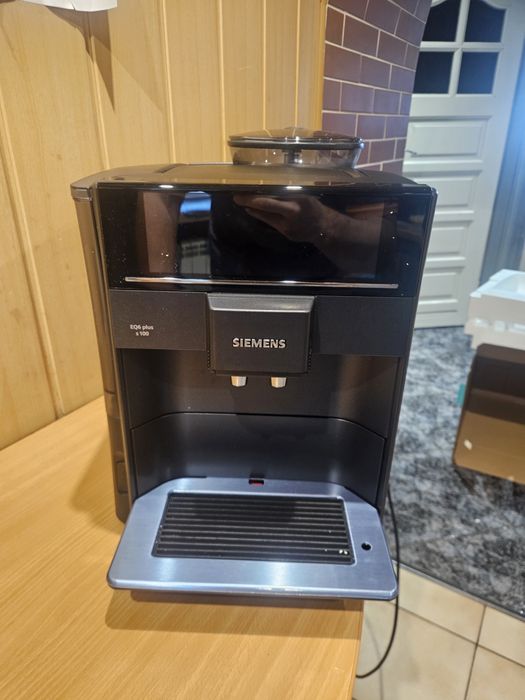 Ekspres Siemens EQ.6 plus s100