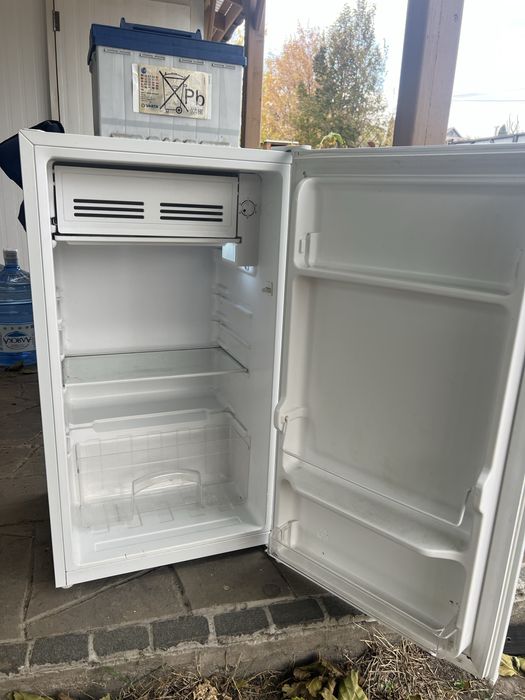 Холодильник  12вольт