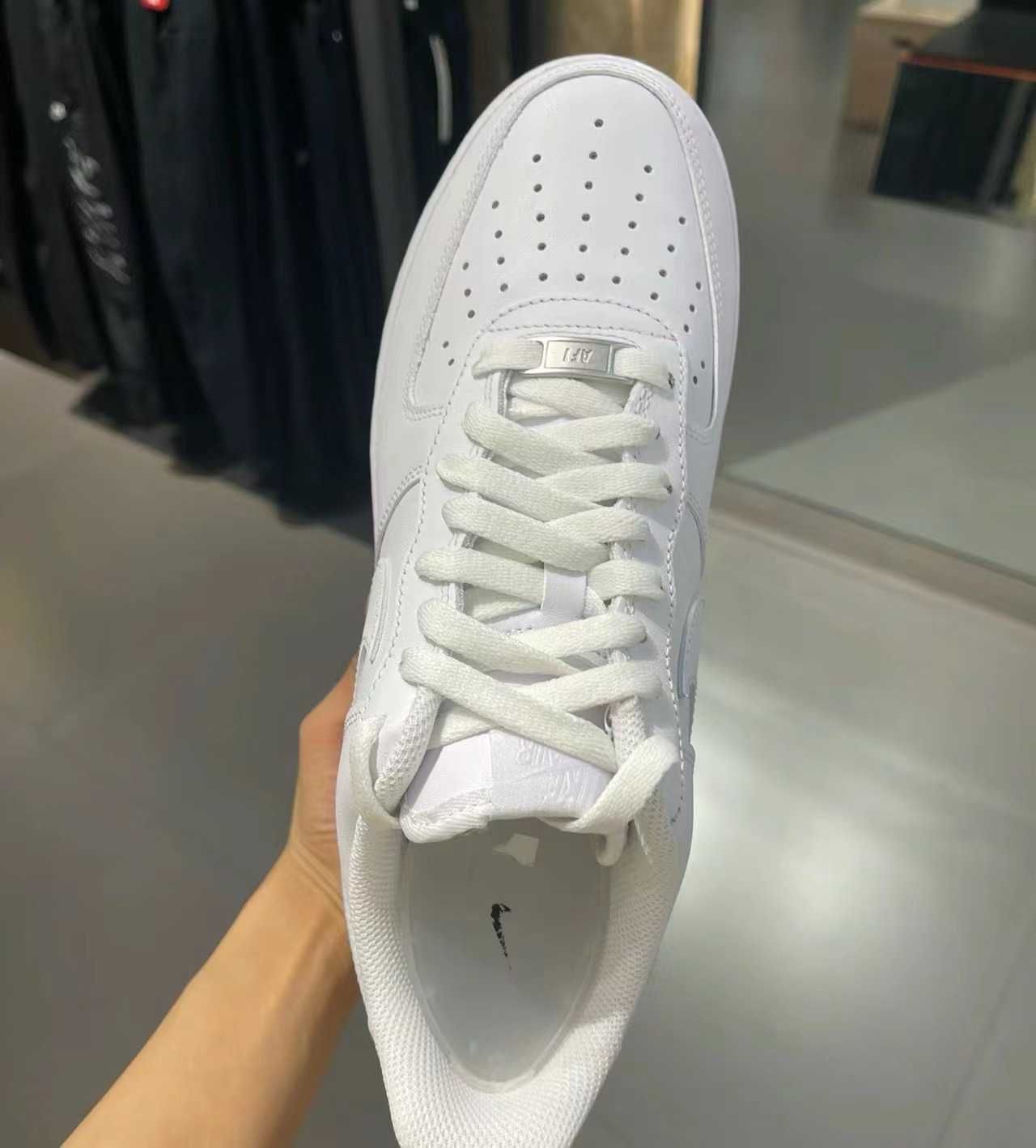 Nike Air Force 1 '07 White 36