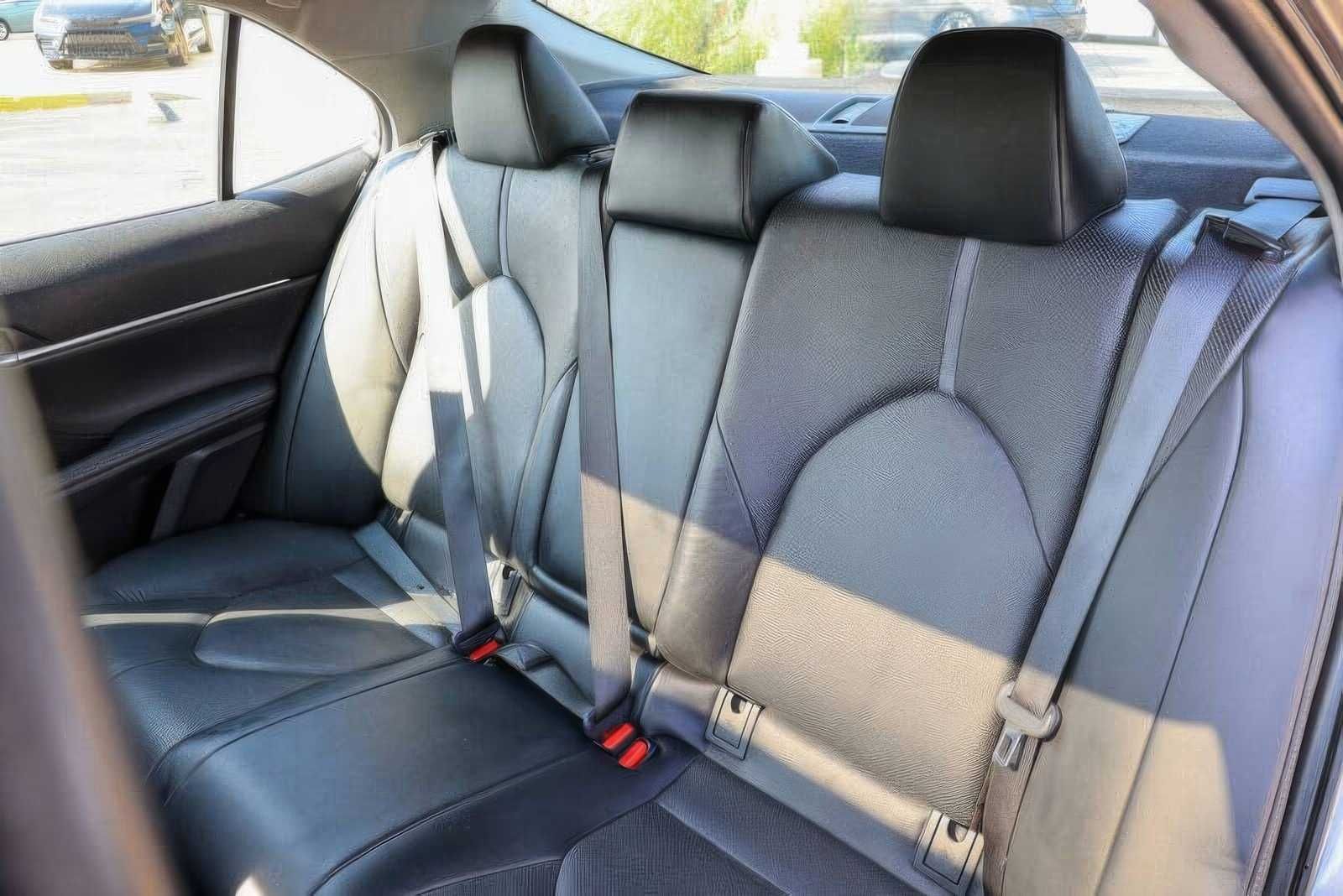 2023 Toyota Camry Hybrid XLE