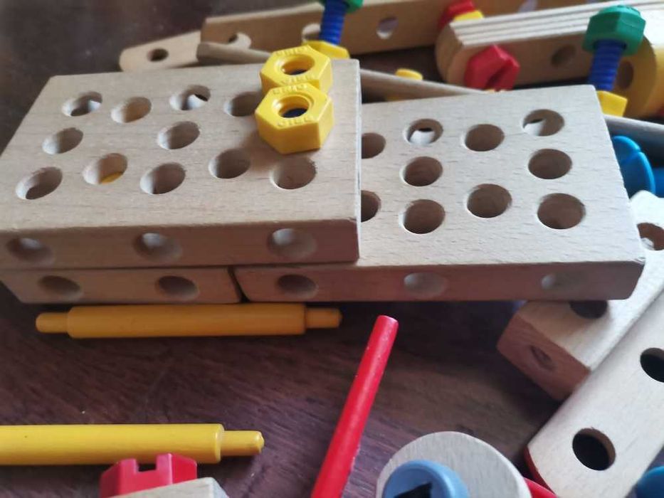 Дерев'яний конструктор Brio