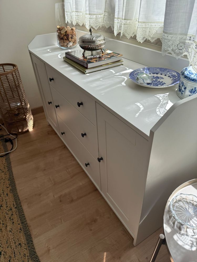 Aparador ikea HAUGA