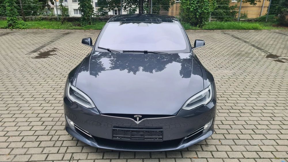 Tesla Model S Model S 75D z darmowym ladowaniem, pakiet zimowy, Przyciemniane szyby