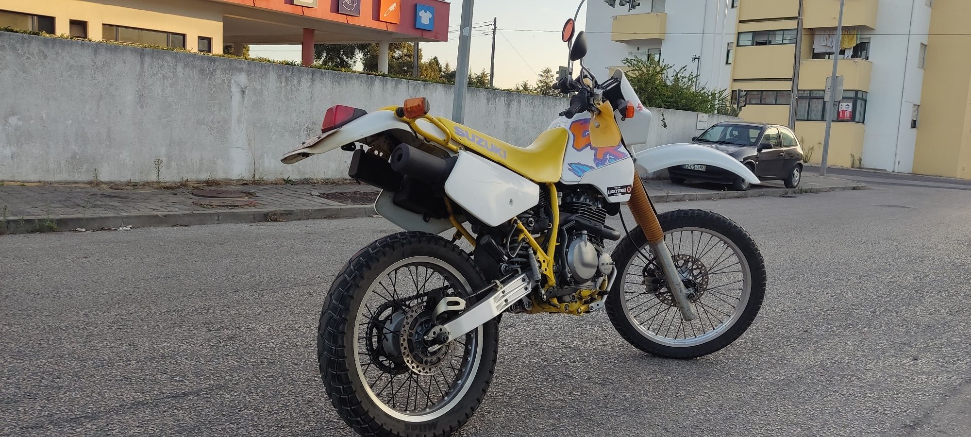 Suzuki DR 350 toda original