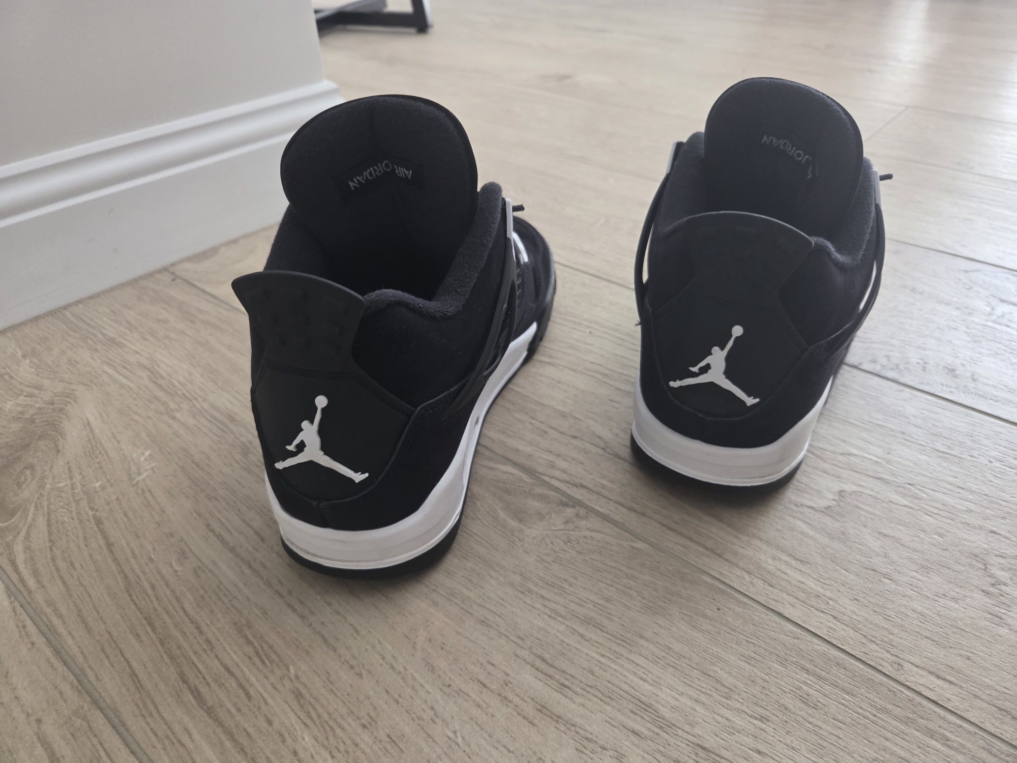 Air Jordan 4. Jordan 4 retro white Thunder. Nike