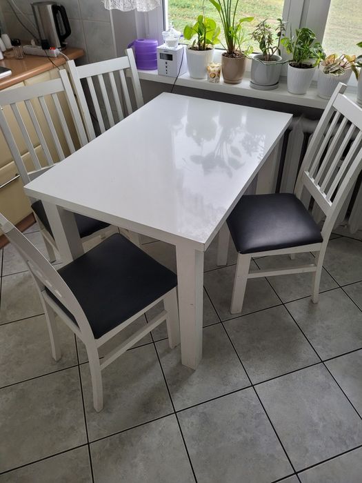 Stół + 4 krzesła do kuchni 100x69x77