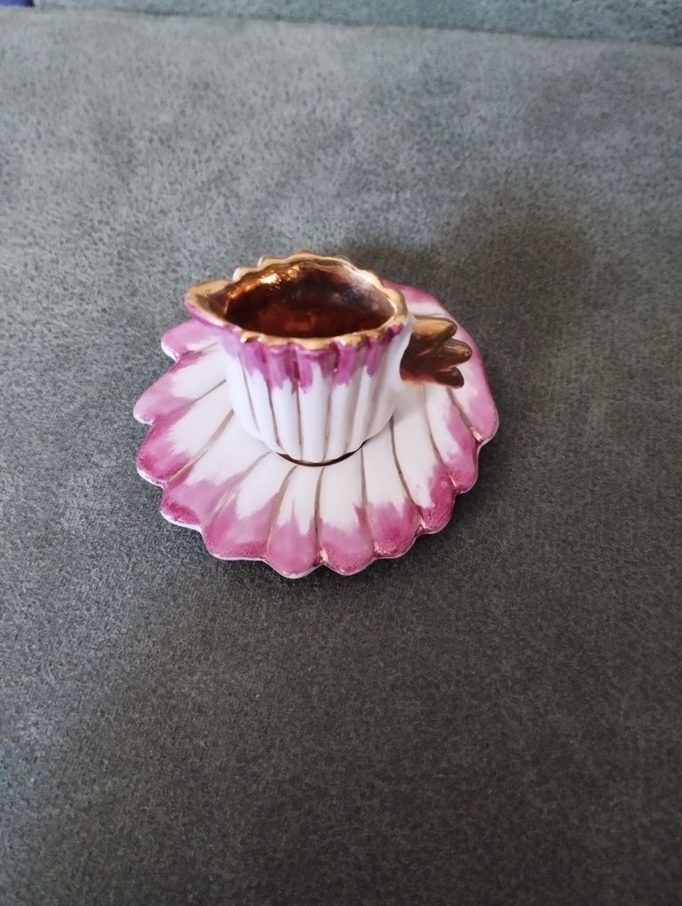 Chávena Miniatura Porcelana Marca P. L. Portugal Pintado a Mão