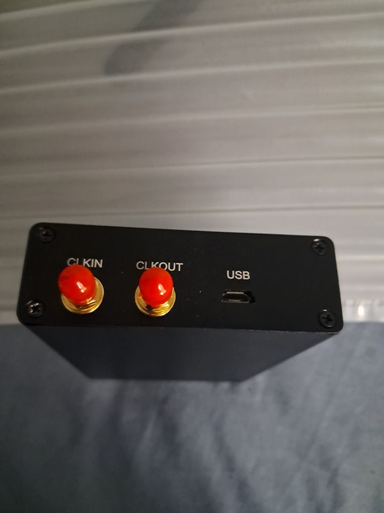 HackRf one z aluminiową obudową + anteny i kabel usb