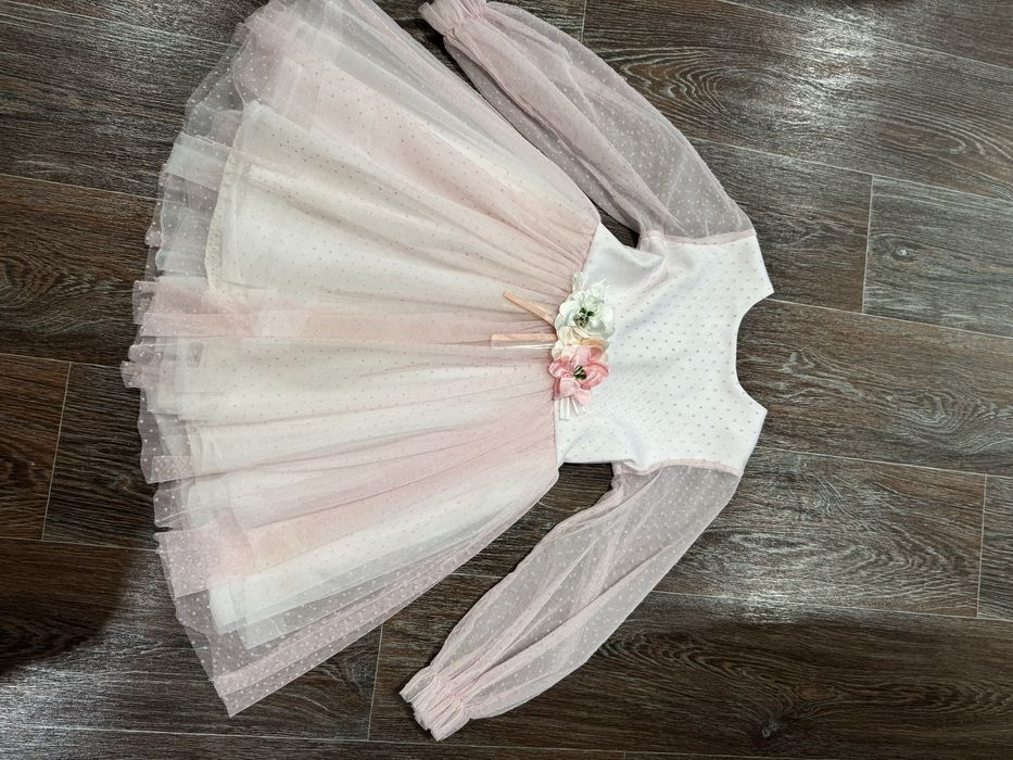 Дитяча сукня, нарядна. Сукня на Випускний.