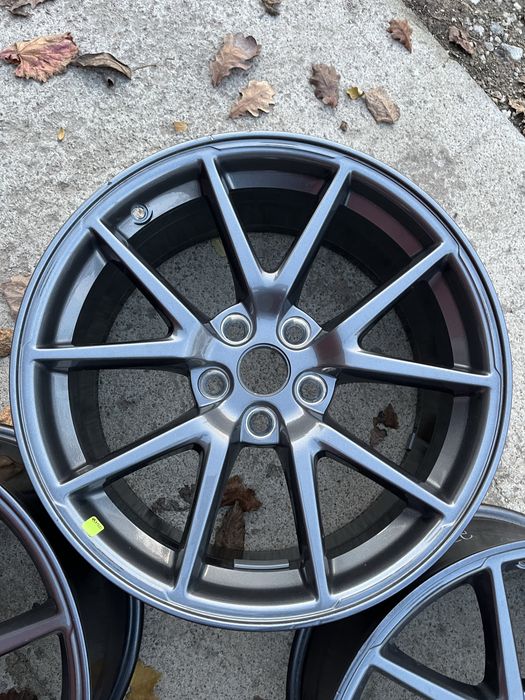 Оригінальні Диски R18 5x114,3 Tesla 3 Тесла Модел 3