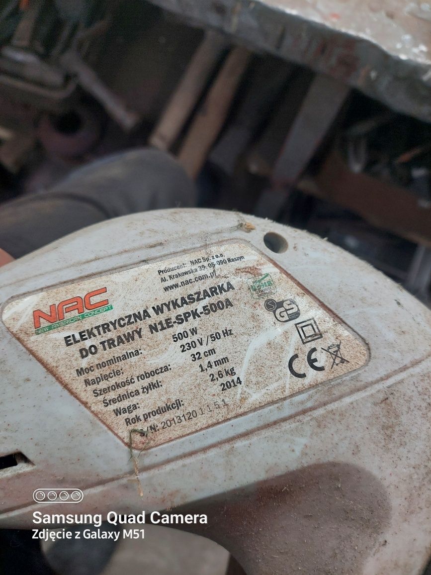 Nac  podkaszarka elektryczna.
