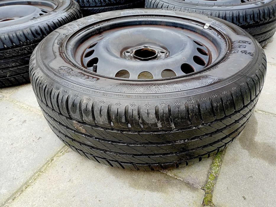Koła  ,,16" z oponami letnimi 205/55R16 Kleber, GT Radial