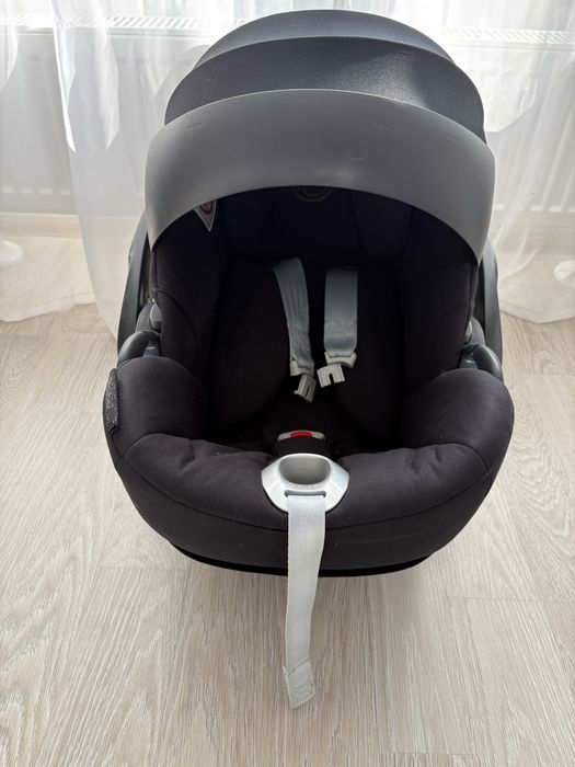 Автокресло Cybex Cloud Z-iSize Pluse Deep Black