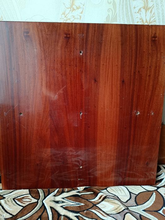 Дерев'яні квадрати,частини з радянських меблів.