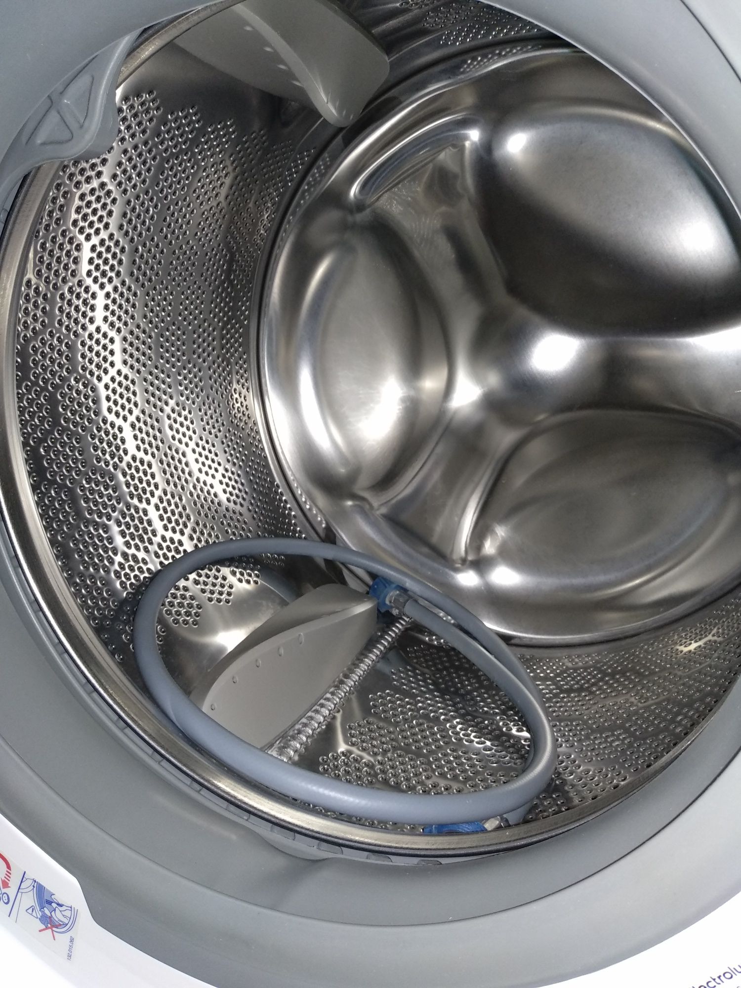 OUTLET Janki ul Wspólna 6 Pralka Electrolux EW6F348SPA