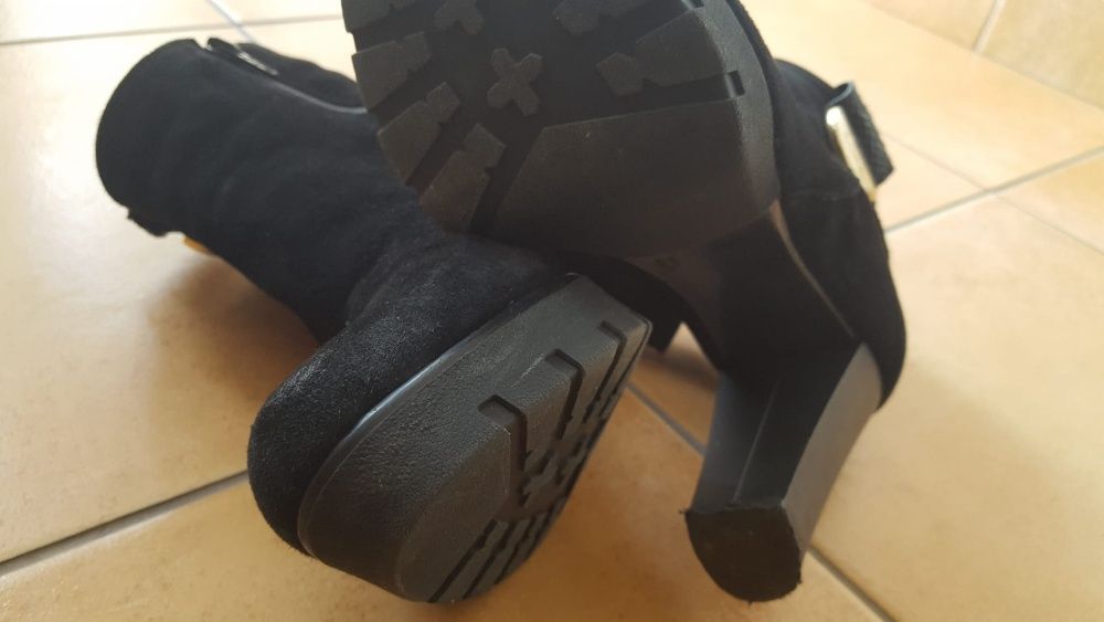 Bota senhora camurça preta - tamanho 38