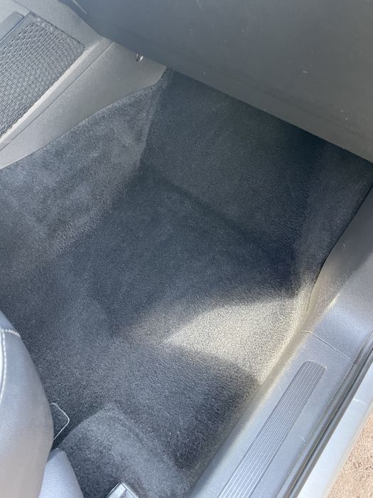 Хімчистка сидінь авто та салону Львів