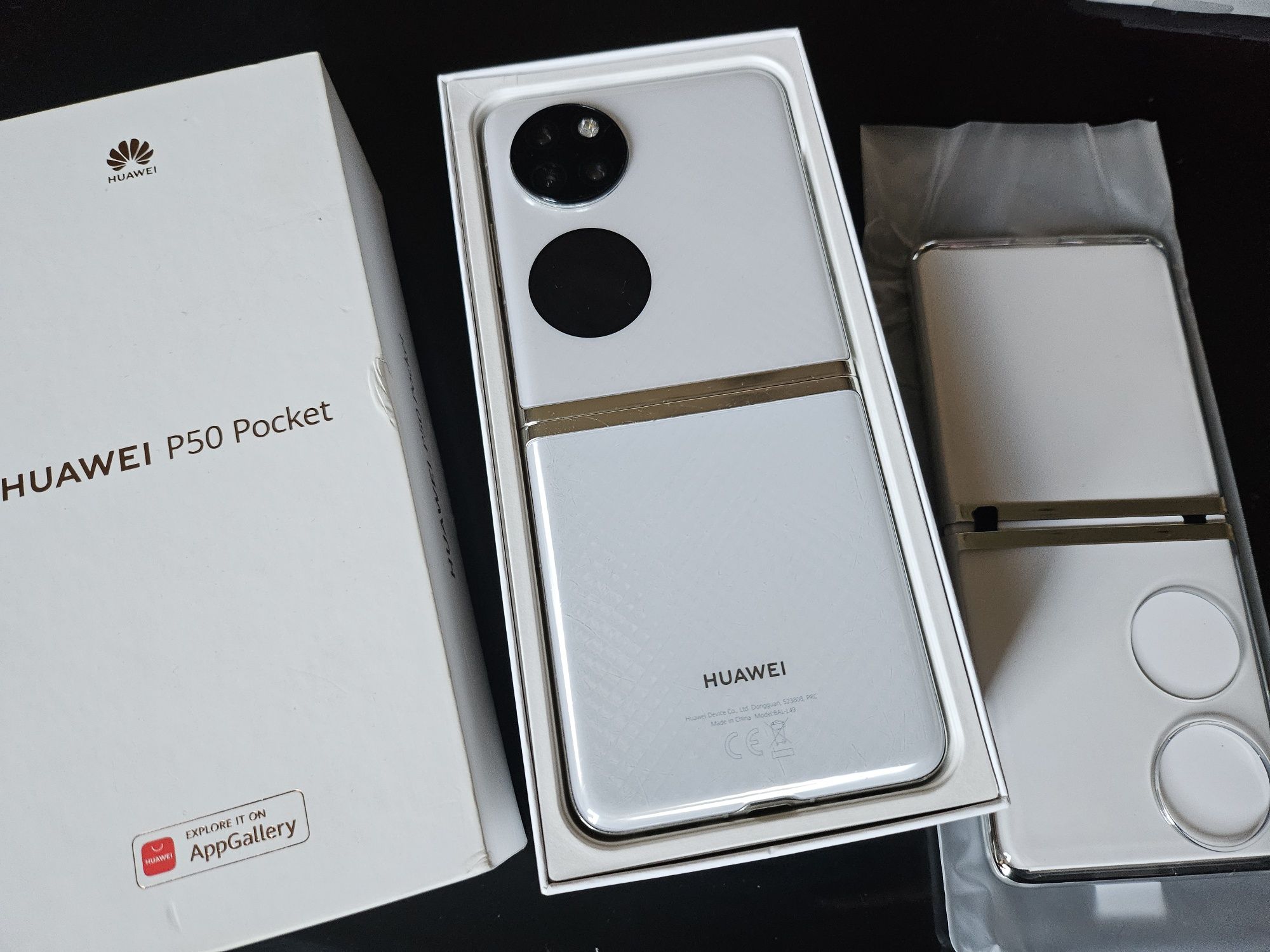 Huawei P50 Pocket