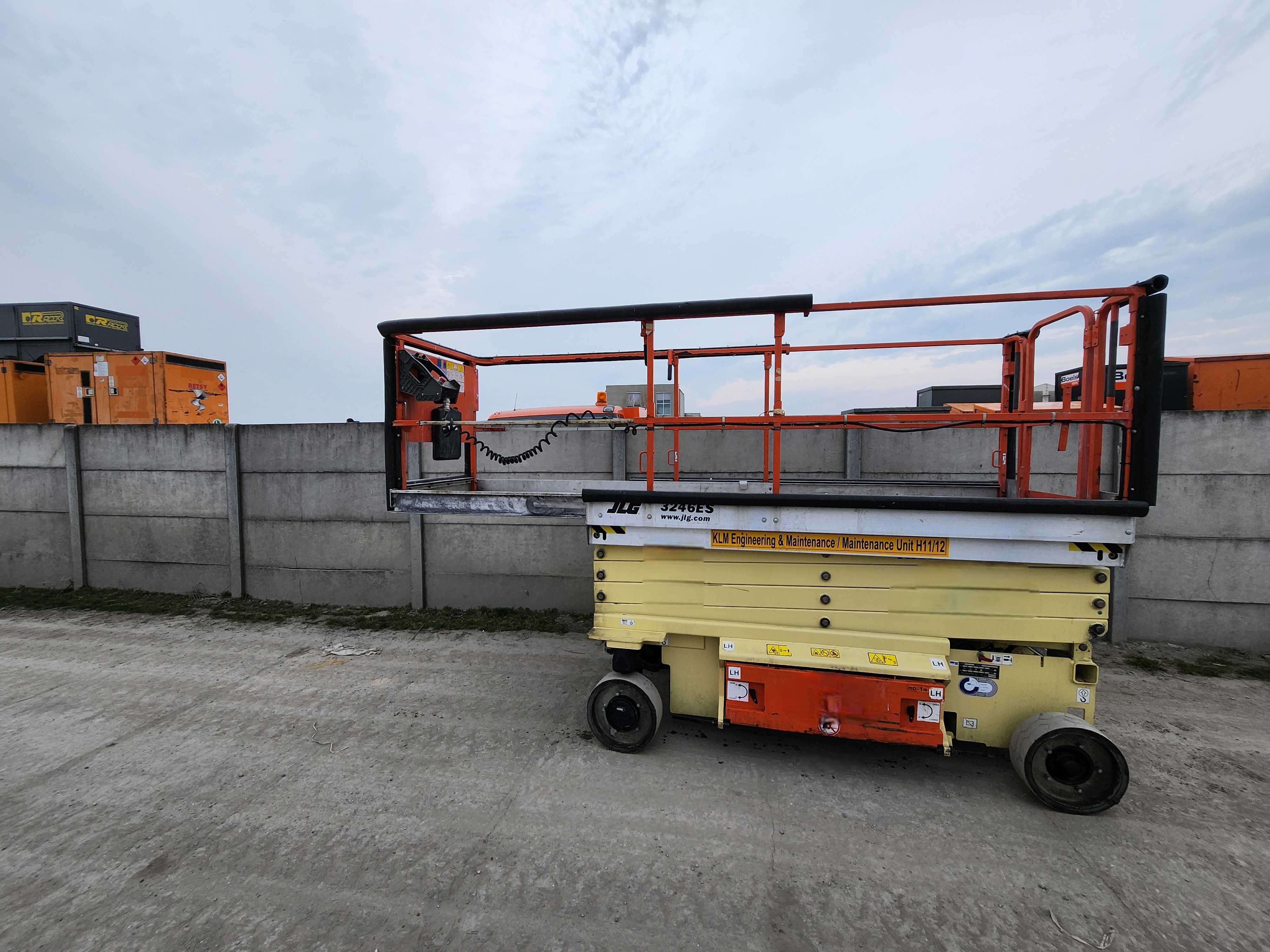 Podnośnik nożycowy, zwyżka JLG 3246 ES- 2014r - 702 Mth