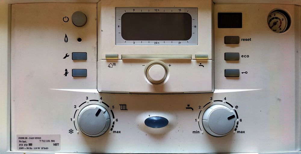 Junkers ZSBR 28-3A23 S5323 – kocioł gazowy kondensacyjny, sprawny