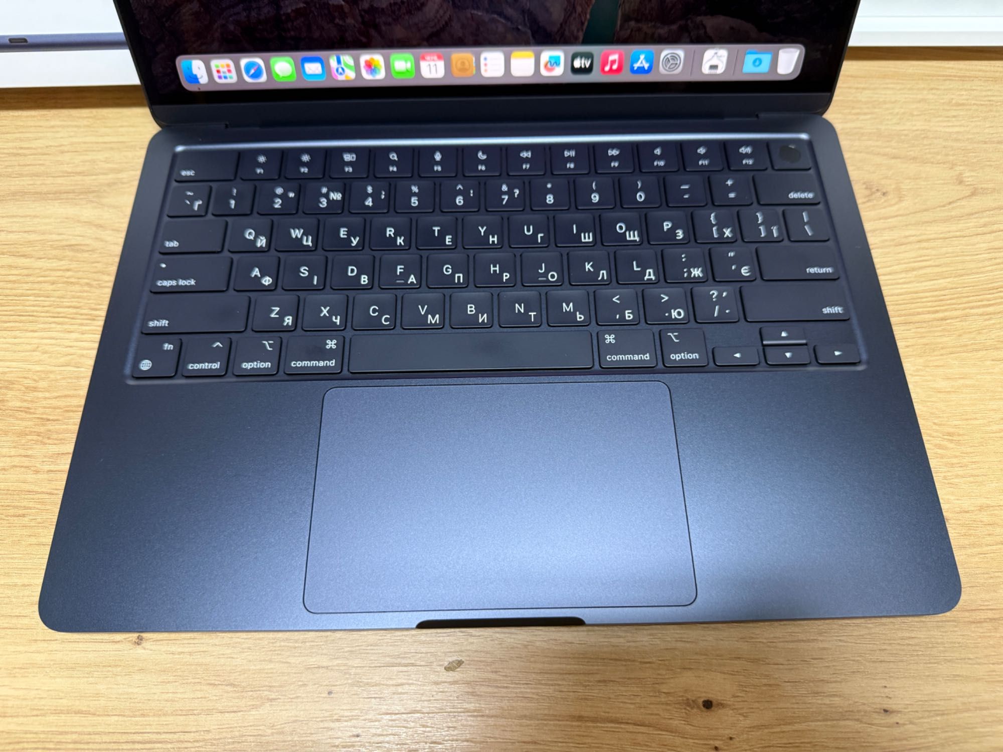 Apple MacBook Air 13,6” 2024 року M3 8gb 256gb SSD Midnight як новий