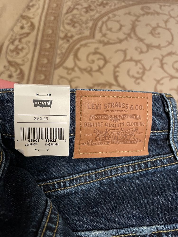 Нові з бірками джинси Levi’s з США L29W29