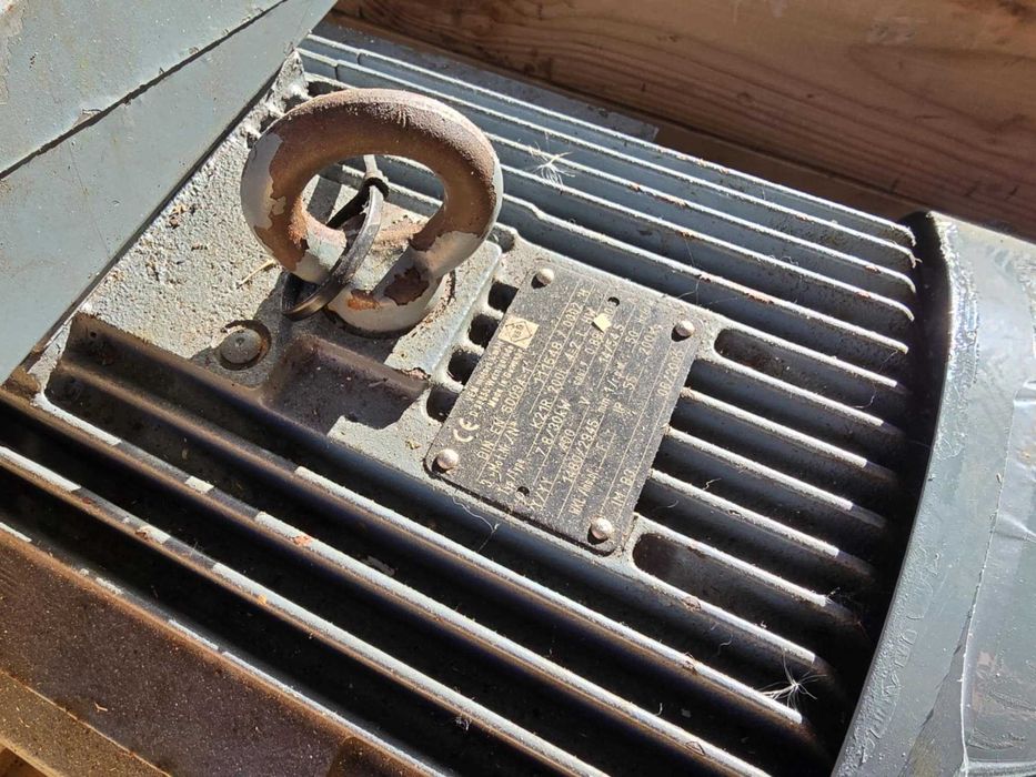 Silnik elektryczny 7,8 / 30 kW IP55 400V