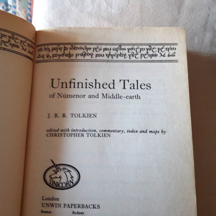 J R R Tolkien - Silmarillion e Unfinished Tales - Paperback