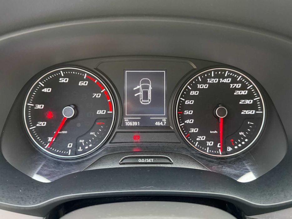 Seat Leon 1.5 ECOTSI 2019r. 131 KM. Salon Polska