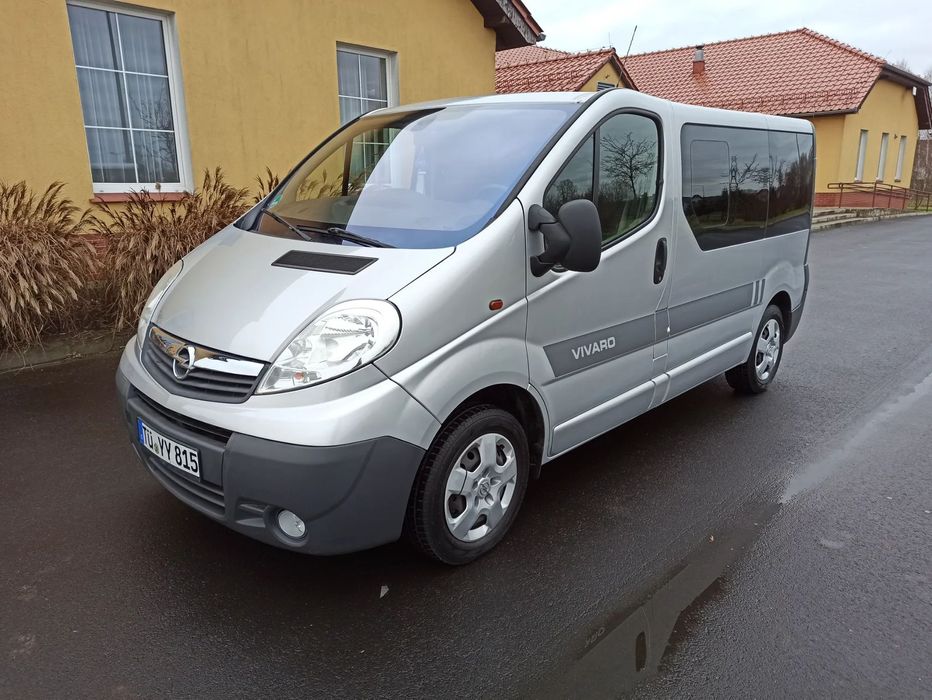 Opel Vivaro 2014R 2.0D 115KM 2xKlima 9 Osobowy Tempomat Czujniki z Niemiec Trafic