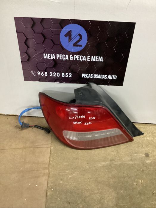 Farolim traseiro esquerdo Subaru Impreza Break do ano 2002