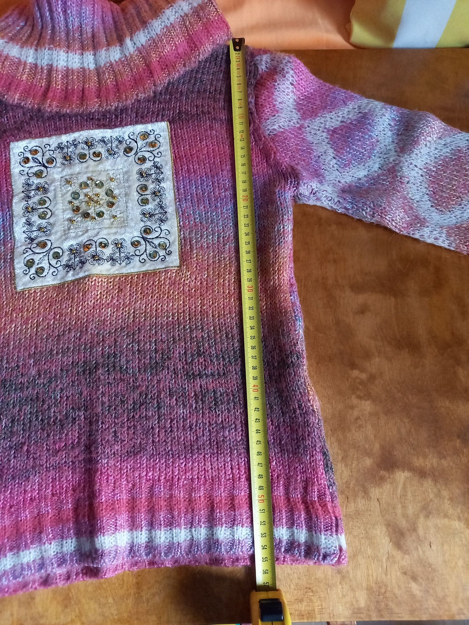 Sweter damski śliczne kolory